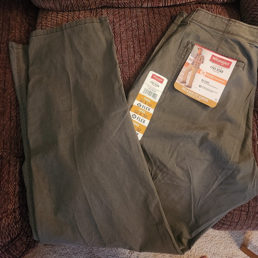 Men Wrangler Cargo Pants